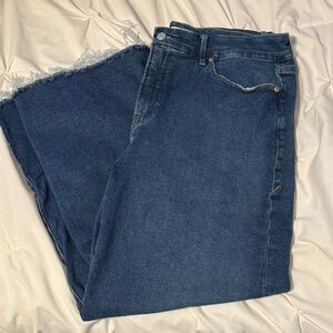 Good American Good Waist Palazzo Cropped Jeans in Indigo424